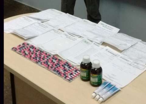 Homem é preso em flagrante por usar falsas receitas para conseguir remédios em Manaus