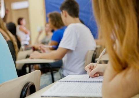 Empréstimos do Fies serão pagos com desconto direto no salário dos trabalhadores