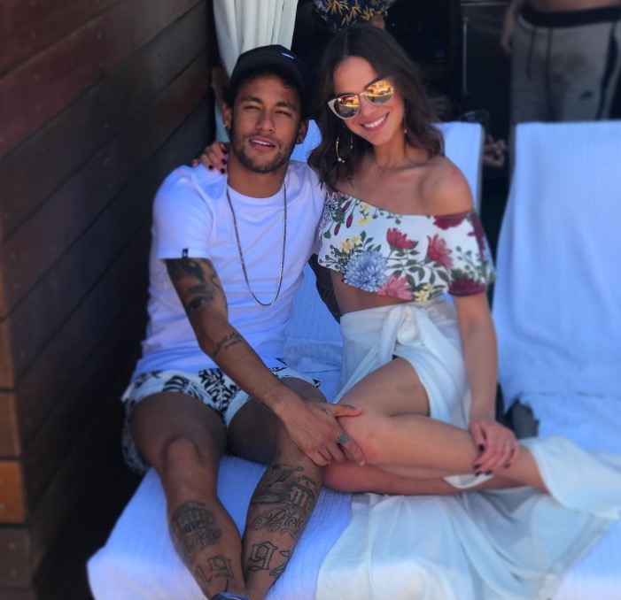 Neymar antecipa volta à Espanha e pode encontrar Bruna Marquezine em Ibiza