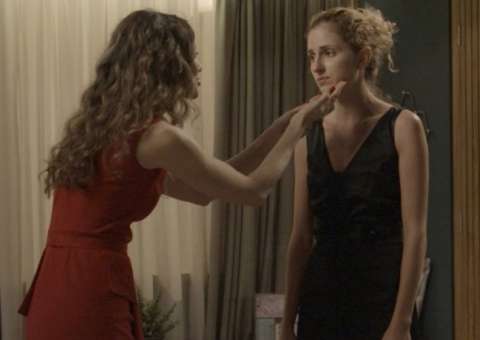 “A Força do Querer”: Joyce ouve Ivana dizer que não é mulher e faz ameaça 