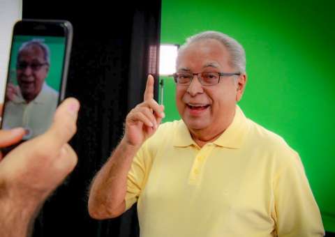 Amazonino comemora retomada das eleições e manutenção do calendário eleitoral