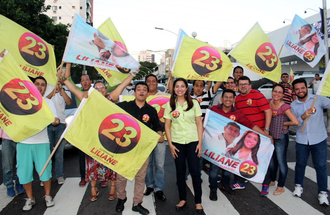 Liliane Araújo realiza 1ª bandeirada na zona Centro-Sul de Manaus  