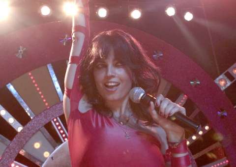 Emanuelle Araújo vai interpretar Gretchen nos cinemas