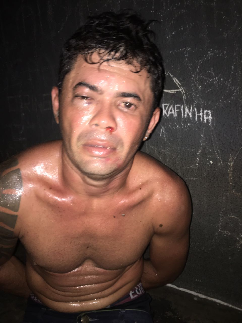 Suspeito de assaltar ônibus é preso após trocar tiros com a polícia em Manaus