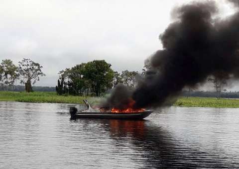 Explosão em lancha deixa dois feridos no Amazonas
