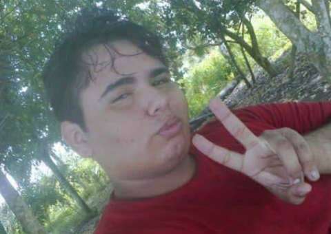 Jovem sai de casa de shows e desaparece misteriosamente em Manaus