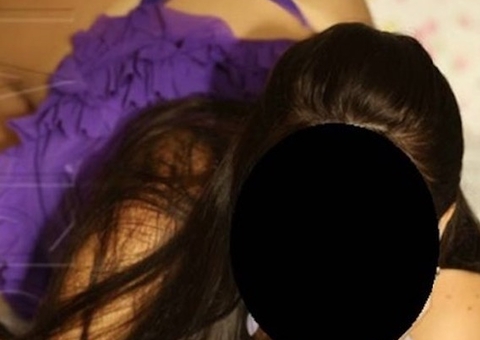 Acompanhante faz programas para ajudar cães e gatos de rua