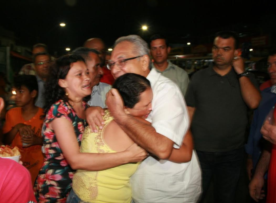 Amazonino Mendes participa de comemoração dos 25 anos do bairro Cidade de Deus