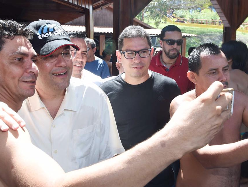 Eduardo Braga reforça apoio a classe trabalhadora em Manaus