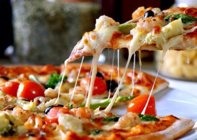 Nutricionista dá dicas de como aproveitar o Dia da Pizza sem culpa