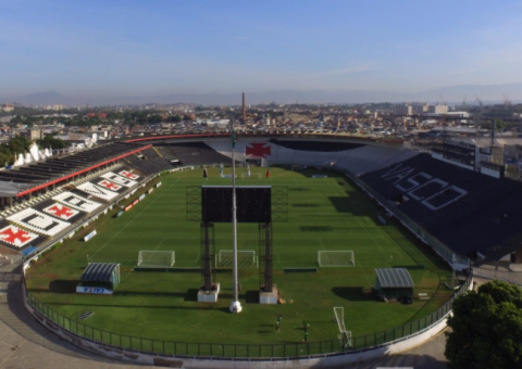Justiça interdita estádio São Januário