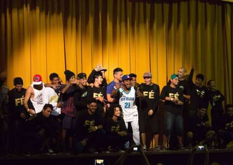 Grupo de Hip Hop Nativos Crew faz apresentação inédita no Teatro Amazonas 