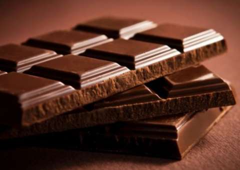 Chocolate ajuda a melhorar memória no trabalho, diz estudo