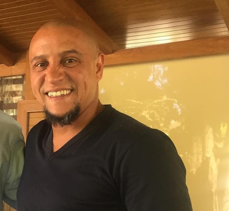 Ex-jogador Roberto Carlos deve R$ 80 mil de pensão para dois filhos
