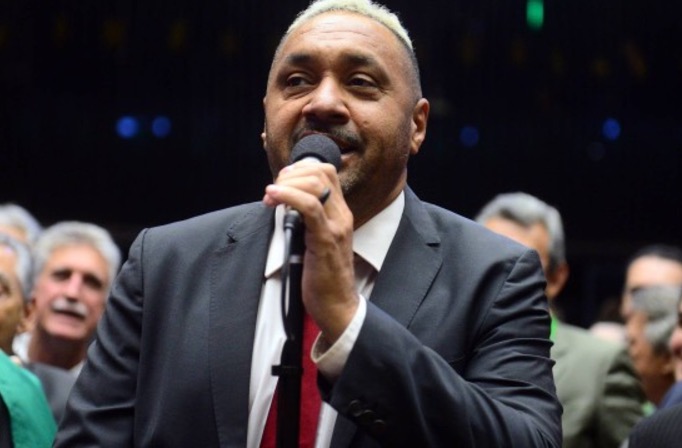 Tiririca pede sigilo em acusação de assédio, mas ministra nega