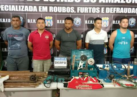 Grupo é preso suspeito de assaltar caixas eletrônicos e cofres de empresas em Manaus