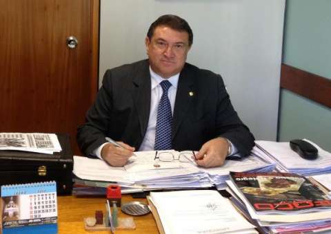 Átila Lins anuncia R$ 150 milhões para infraestrutura urbana e viário no Amazonas