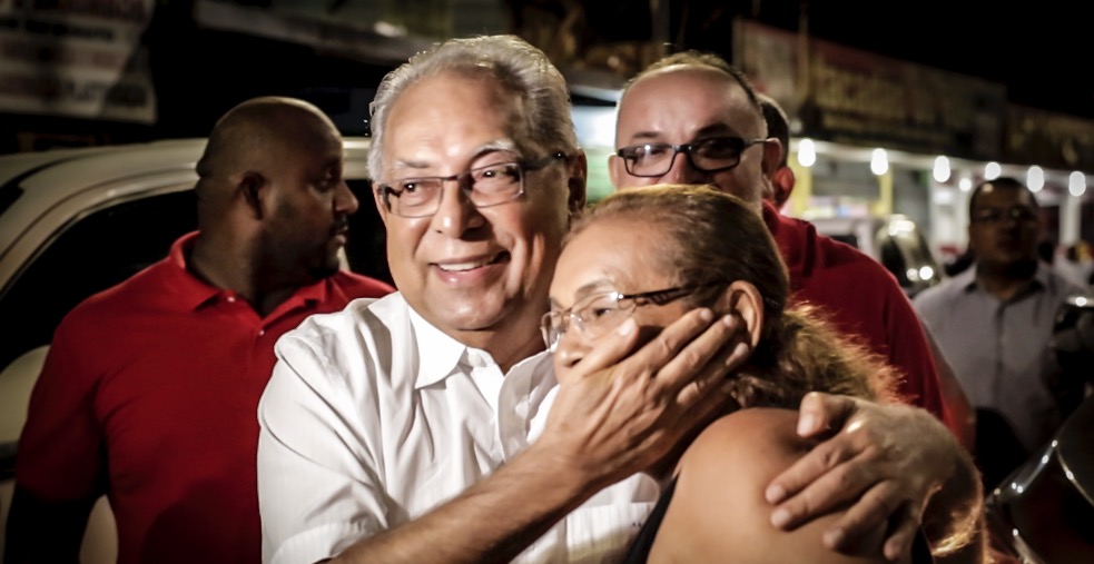 Amazonino acusa obras inúteis no Amazonas e descaso com a polícia