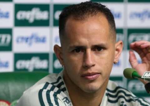 Filho do jogador Guerra recebe alta após afogamento em piscina 