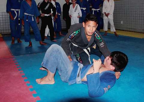 Aluno de escola pública do AM conquista ouro em campeonato mundial de Jiu Jitsu
