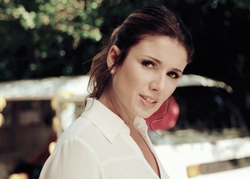 Paula Fernandes fala sobre nova música com indireta para ex e amante: 'Traidor'