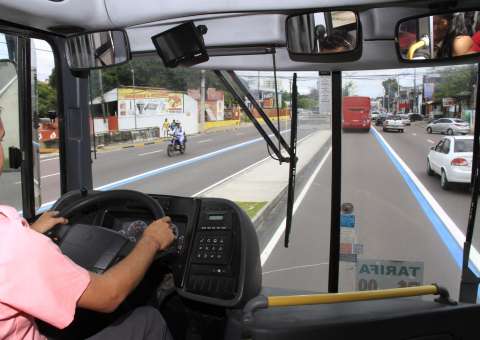 TJAM condena empresa de ônibus a indenizar passageiro que sofreu acidente dentro de coletivo