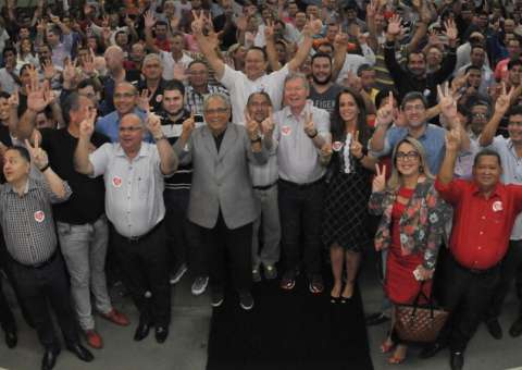 Defensor da liberdade religiosa, Amazonino recebe apoio de líderes evangélicos do Amazonas