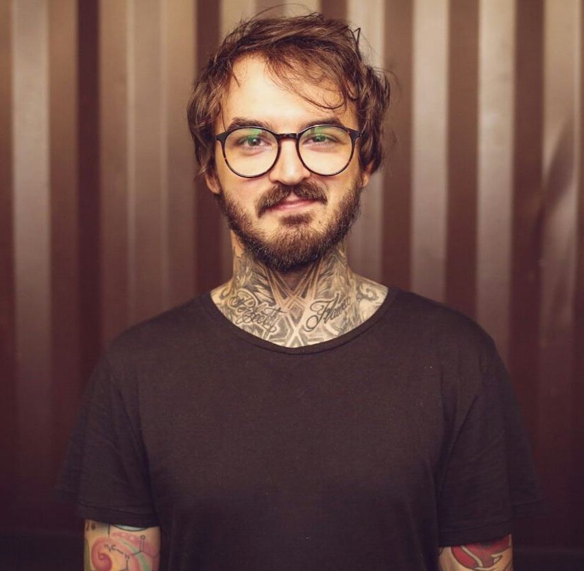 PC Siqueira faz nova tatuagem bizarra e é detonado por internautas