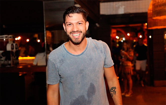 Ex-BBB recebe amigos de reality em festão, mas Emilly e Mayla não são convidadas