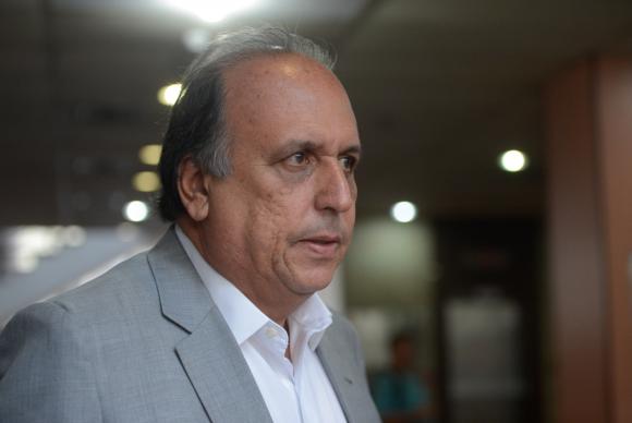 Doença leva governador do Rio a se afastar do cargo