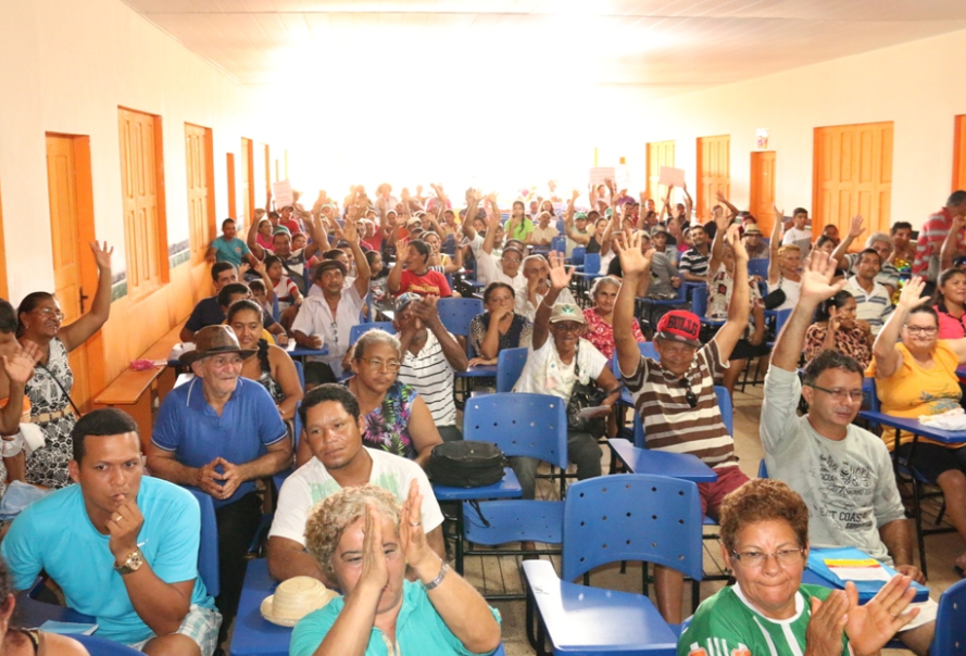   Pauderney celebra convênio para recuperação de ramais em Rio Preto da Eva