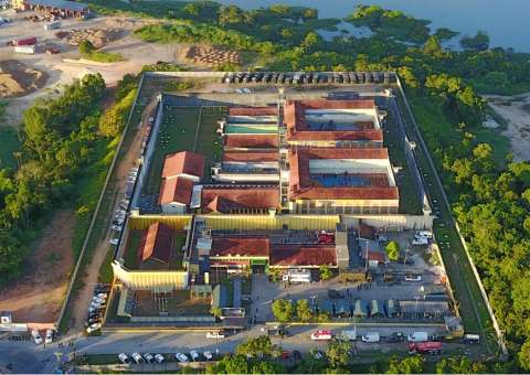 Presídio de Manaus passa por revista nesta segunda-feira