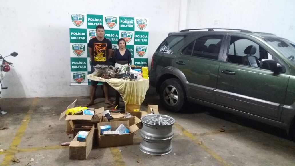 Em Manaus, casal é preso com armas e carro roubado