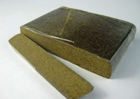 Casal é preso suspeito de usar maconha para fabricar tijolos