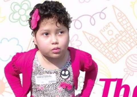 Feijoada beneficente busca recursos para o tratamento da doença rara de Thaienny 