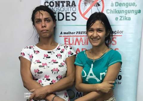 Travestis são presas acusadas de roubar homem após briga por programa sexual