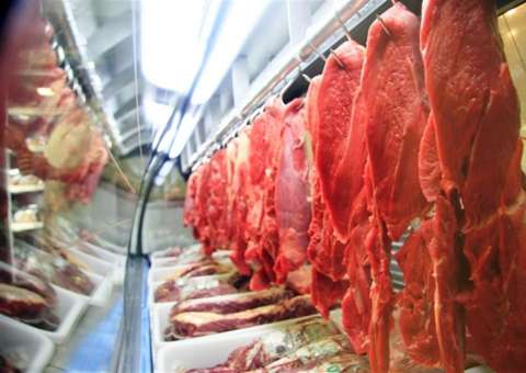 Exportação de carne para os EUA pode ser retomada em até 60 dias, diz ministro