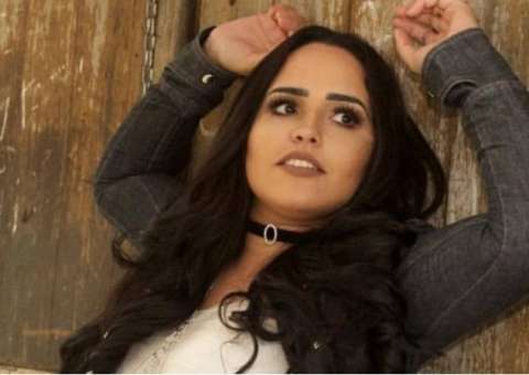 De volta ao Funk, Perlla faz show em boate GLS e revolta comunidade gay