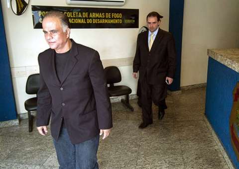 Condenado no mensalão, Marcos Valério vai para presídio onde presos fazem a própria segurança