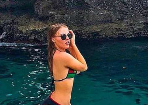  Noiva de Whindersson Nunes impressiona com curvas avassaladoras durante viagem