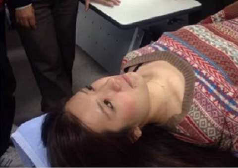 Gaste apenas 30 segundos com técnica simples para se livrar de torcicolo; Veja vídeo