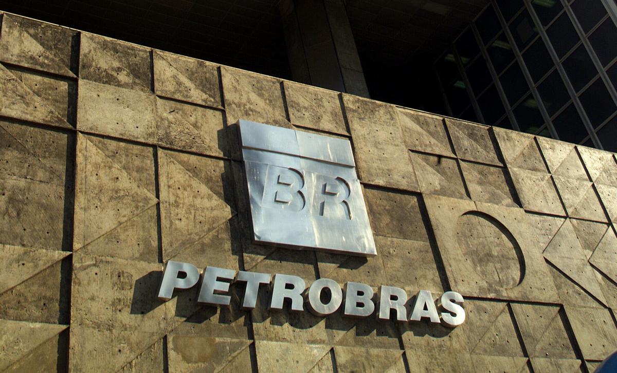 Sergio Moro afirma que R$ 16 milhões do caso do tríplex vão para Petrobras 