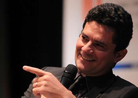 Moro determina que dinheiro do caso triplex seja destinado à Petrobras