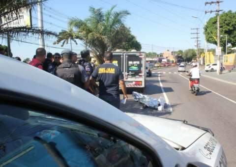 Assaltante morre atropelado durante fuga na zona Oeste de Manaus