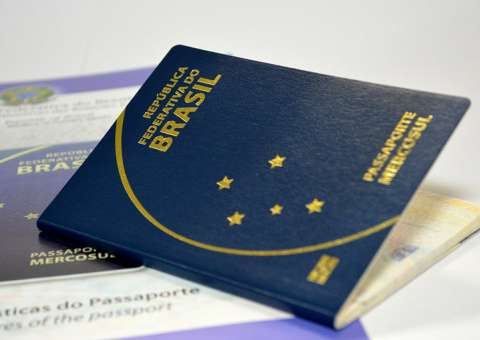 Temer sanciona projeto que libera R$ 102 milhões para emissão de passaportes