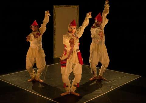 Palco Giratório Sesc promove oficina, bate-papo e espetáculo teatral