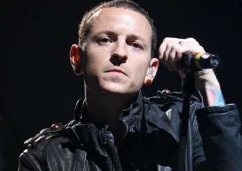Vocalista do Linkin Park, Chester Bennington é encontrado morto nos EUA