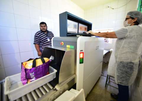 Sistema Penitenciário do AM recebe aparelhos de raio-x para cadeias