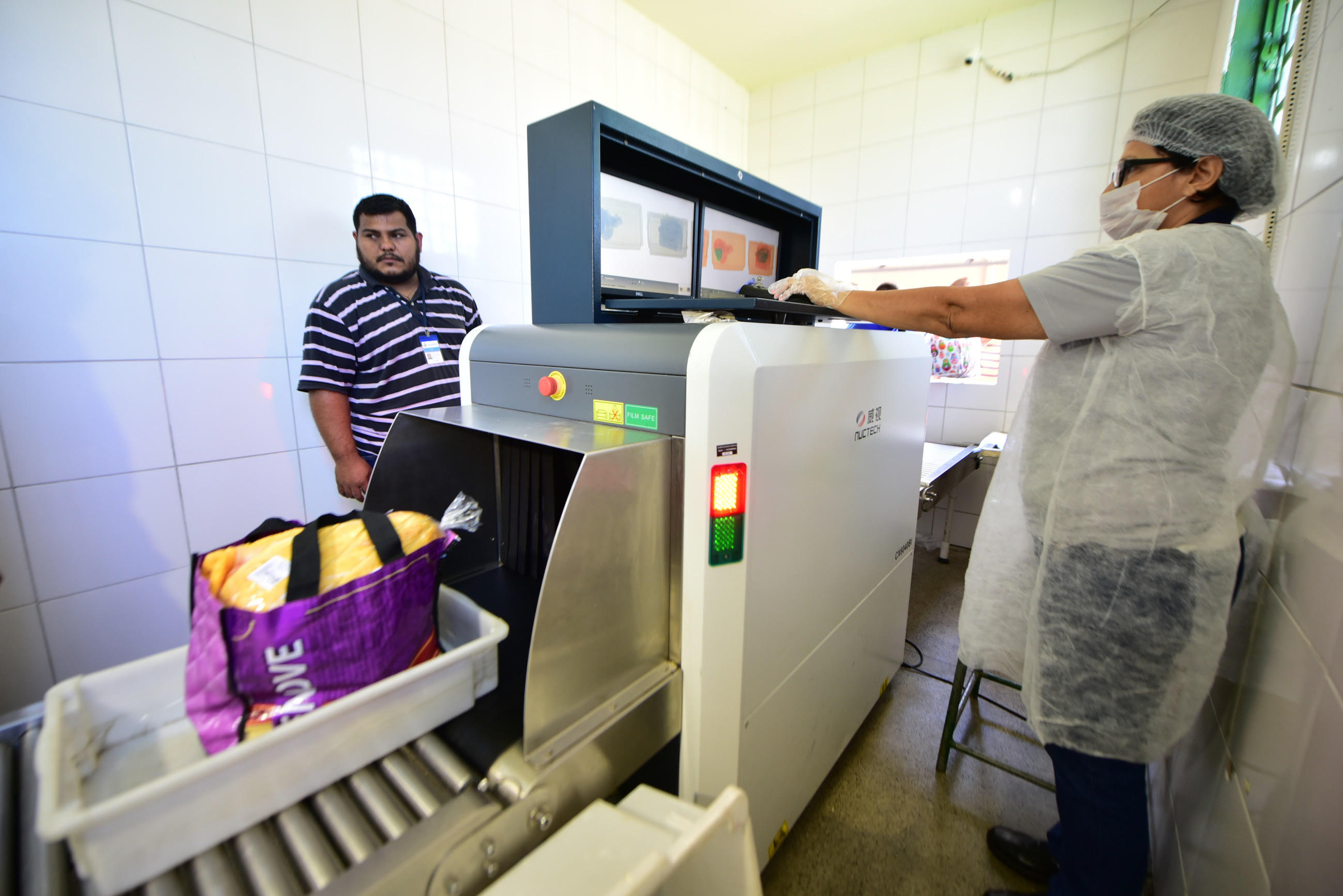 Sistema Penitenciário do AM recebe aparelhos de raio-x para cadeias