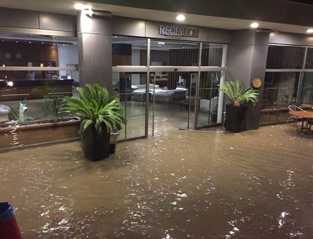 Terremoto seguido de tsunami tem dois mortos confirmados na Grécia